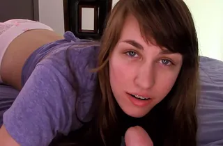 Diminutive Yankee sitter Craves gets her cock-squeezing labia crammed with jizm