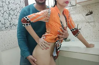 Insane landlord plows Indian Bhabhi's cock-squeezing cunt in the kitchen