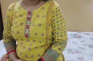 Desi Brit chief pokes Indian step-mummy's ginormous globes & taut cootchie