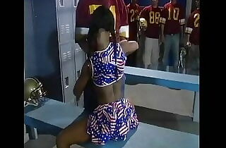Ebony superslut nailed no condom in locker room at sport club