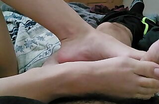 teen gives feetjob to tempt me, won't let me grope her