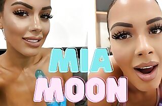 Introduction Video Mia Moon. Hope you will like my content guys :)